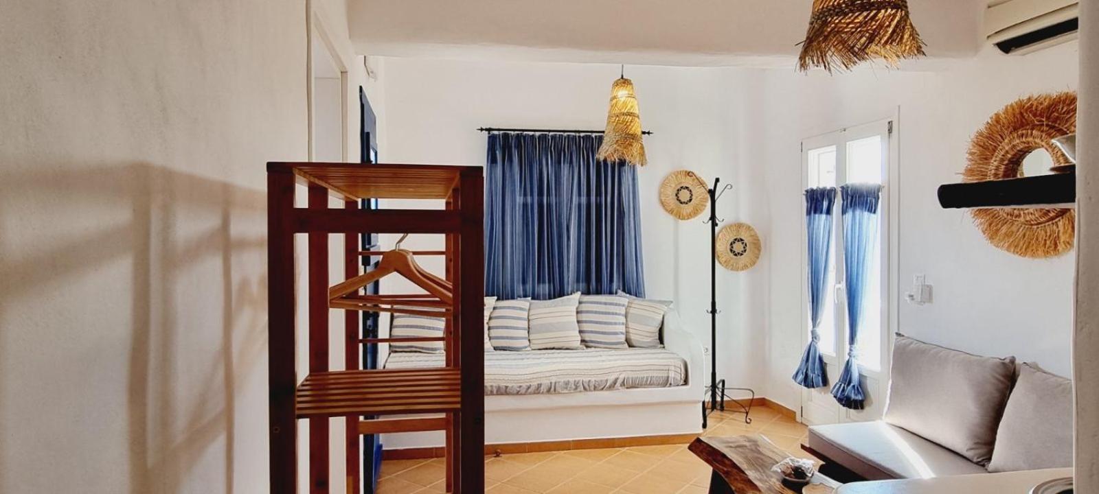 Syros Apartments Suites Chryssonisos Kini Buitenkant foto